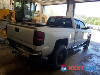 Trzecie zdjęcie samochodu z tyłu: 2019 CHEVROLET SILVERADO LD K1500 LT VIN:2GCVKPECXK1212102 - miniatura