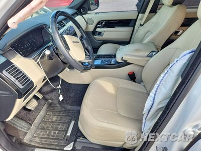 Zdjęcie 7 z 13 samochodu: 2021 LAND ROVER RANGE ROVER HSE WESTMINSTER EDITION VIN:SALGS2RU4MA419925 - miniatura