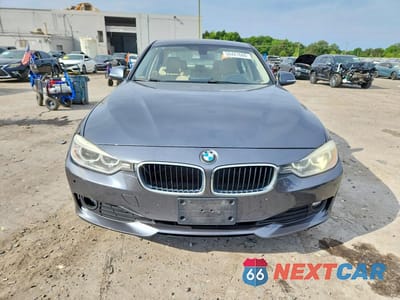 Piąte zdjęcie samochodu w środku: 2013 BMW 320 I VIN:WBA3B1C54DK128852 - miniatura