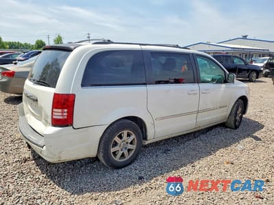 Trzecie zdjęcie samochodu z tyłu: 2010 CHRYSLER TOWN & COUNTRY TOURING PLUS VIN:2A4RR8D17AR494017 - miniatura