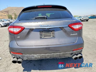 Zdjęcie 6 z 13 samochodu: 2018 MASERATI LEVANTE VIN:ZN661XUA0JX270209 - miniatura