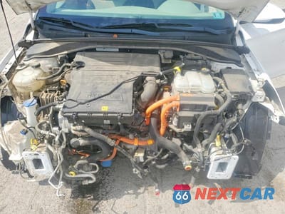 Zdjęcie 11 z 12 samochodu: 2017 HYUNDAI IONIQ BLUE VIN:KMHC65LC7HU024620 - miniatura