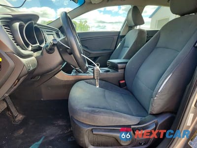 Zdjęcie 7 z 12 samochodu: 2015 KIA OPTIMA LX VIN:5XXGM4A74FG491492 - miniatura