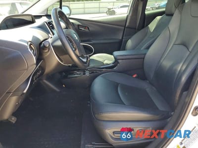 Zdjęcie 7 z 12 samochodu: 2021 TOYOTA PRIUS XLE VIN:JTDKAMFU1M3128064 - miniatura