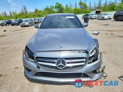 Piąte zdjęcie samochodu w środku: 2021 MERCEDES-BENZ C 300 4MATIC VIN:W1KWF8EB7MR649187 - miniatura