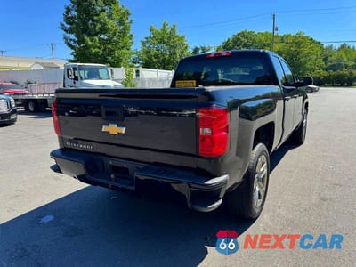 Trzecie zdjęcie samochodu z tyłu: 2018 CHEVROLET SILVERADO C1500 CUSTOM VIN:1GCRCPEH6JZ380254 - miniatura