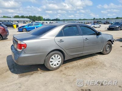 Trzecie zdjęcie samochodu z tyłu: 2005 TOYOTA CAMRY LE VIN:4T1BE32KX5U602443 - miniatura