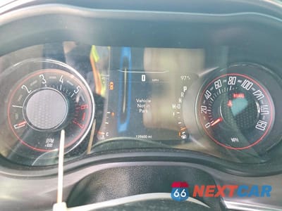 Zdjęcie 9 z 12 samochodu: 2017 DODGE CHALLENGER R VIN:2C3CDZBT1HH573269 - miniatura