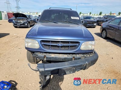 Piąte zdjęcie samochodu w środku: 2000 FORD EXPLORER SPORT VIN:1FMYU60E5YUA68381 - miniatura