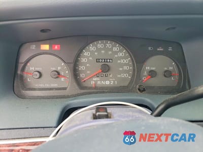 Zdjęcie 9 z 12 samochodu: 2000 MERCURY GRAND MARQUIS LS VIN:2MEFM75W7YX694802 - miniatura