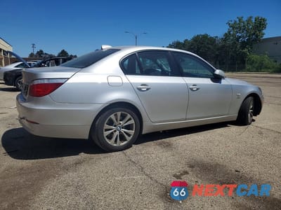 Trzecie zdjęcie samochodu z tyłu: 2010 BMW 535 XI VIN:WBANV9C51AC138873 - miniatura