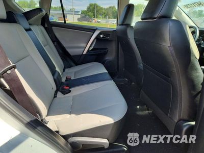 Zdjęcie 11 z 14 samochodu: 2018 TOYOTA RAV4 LIMITED VIN:JTMDFREV0JJ738370 - miniatura