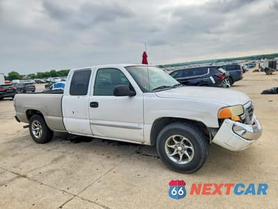 Czwarte zdjęcie samochodu z boku: 2003 GMC NEW SIERRA C1500 VIN:2GTEC19T331104653 - miniatura