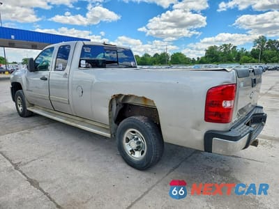 Drugie zdjęcie samochodu z przodu: 2007 CHEVROLET SILVERADO C2500 HEAVY DUTY VIN:1GCHC29K37E585602 - miniatura