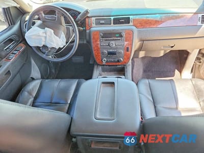Zdjęcie 8 z 13 samochodu: 2011 CHEVROLET SILVERADO K1500 LTZ VIN:1GCRKTE33BZ123666 - miniatura