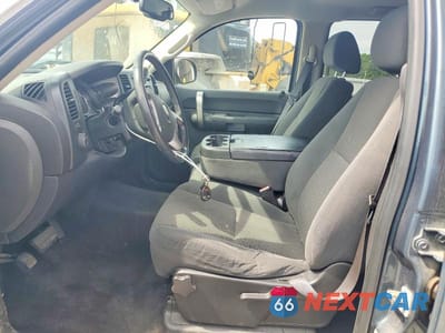 Zdjęcie 7 z 12 samochodu: 2007 GMC NEW SIERRA K1500 VIN:2GTEK13M671565937 - miniatura