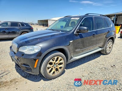 2013 BMW X5 XDRIVE35I 5UXZV4C53D0E04005 - główne zdjęcie licytacji z USA - miniatura
