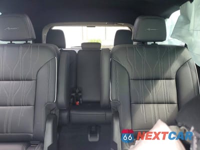 Zdjęcie 10 z 13 samochodu: 2026 BUICK ENCLAVE AVENIR VIN:5GAEVCKS2TJ151980 - miniatura