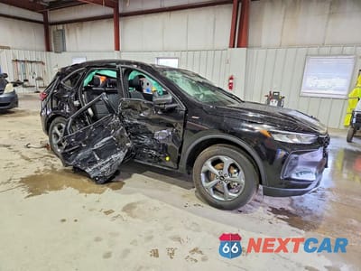 Czwarte zdjęcie samochodu z boku: 2025 FORD ESCAPE ST LINE VIN:1FMCU9MN4SUB66816 - miniatura