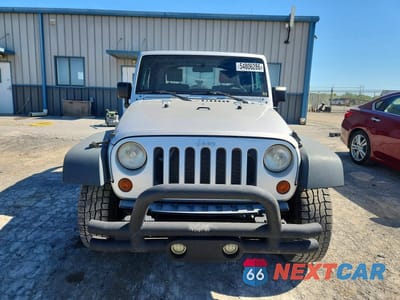 Piąte zdjęcie samochodu w środku: 2009 JEEP WRANGLER X VIN:1J4FA24159L718087 - miniatura