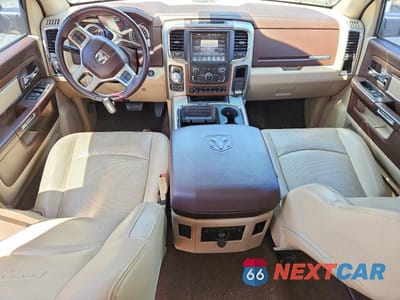 Zdjęcie 8 z 12 samochodu: 2016 RAM 1500 LARAMIE VIN:1C6RR7NT2GS249317 - miniatura