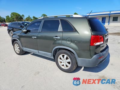 Drugie zdjęcie samochodu z przodu: 2011 KIA SORENTO LX VIN:5XYKT3A13BG119344 - miniatura