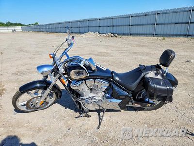 Trzecie zdjęcie samochodu z tyłu: 2010 HONDA VT1300 CS VIN:JH2SC6708AK000818 - miniatura