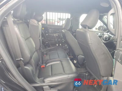 Zdjęcie 10 z 13 samochodu: 2021 FORD EXPLORER POLICE INTERCEPTOR VIN:1FM5K8AB2MGB83165 - miniatura
