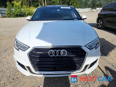 Piąte zdjęcie samochodu w środku: 2017 AUDI A3 PREMIUM PLUS VIN:WAUJ8GFFXH1079777 - miniatura