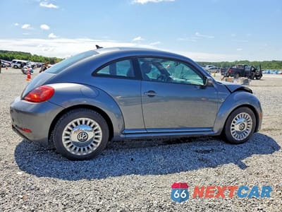 Trzecie zdjęcie samochodu z tyłu: 2015 VOLKSWAGEN BEETLE 1.8T VIN:3VWJ17AT8FM640852 - miniatura