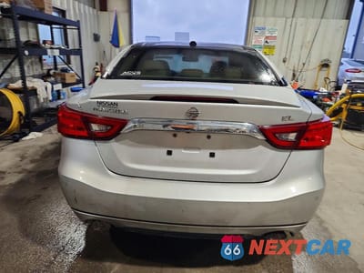 Zdjęcie 6 z 12 samochodu: 2016 NISSAN MAXIMA 3.5 SL VIN:1N4AA6AP9GC903410 - miniatura