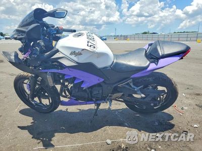 Trzecie zdjęcie samochodu z tyłu: 2017 KAWASAKI EX300 A VIN:JKAEX8A1XHDA31703 - miniatura