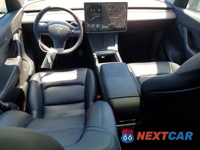 Zdjęcie 8 z 13 samochodu: 2022 TESLA MODEL Y VIN:7SAYGDEE9NF328488 - miniatura