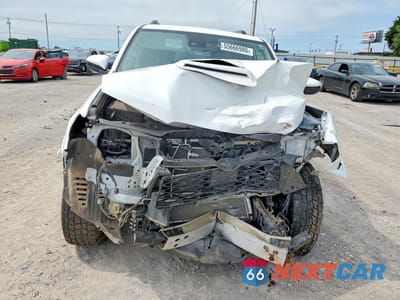 Piąte zdjęcie samochodu w środku: 2024 TOYOTA 4RUNNER TRD OFF-ROAD VIN:JTEPU5JR6R6252242 - miniatura