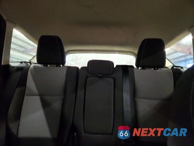Zdjęcie 10 z 13 samochodu: 2017 FORD ESCAPE SE VIN:1FMCU9GDXHUA74301 - miniatura
