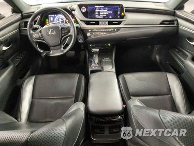 Zdjęcie 8 z 12 samochodu: 2021 LEXUS ES 300H VIN:58ADA1C18MU003465 - miniatura