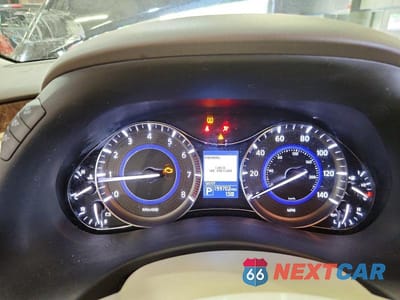 Zdjęcie 9 z 13 samochodu: 2015 INFINITI QX80 BASE VIN:JN8AZ2NE2F9086754 - miniatura