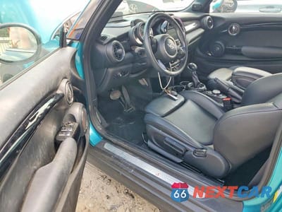 Zdjęcie 8 z 12 samochodu: 2017 MINI COOPER S VIN:WMWWG9C30H3C82120 - miniatura