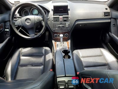 Zdjęcie 8 z 12 samochodu: 2010 MERCEDES-BENZ C 300 4MATIC VIN:WDDGF8BB9AF474107 - miniatura