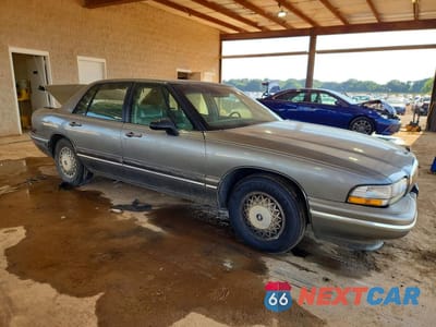 Czwarte zdjęcie samochodu z boku: 1996 BUICK PARK AVENUE VIN:1G4CW52K0TH608500 - miniatura
