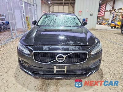 Piąte zdjęcie samochodu w środku: 2018 VOLVO S90 T8 MOMENTUM VIN:LVY982MKXJP030342 - miniatura