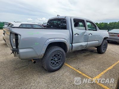 Trzecie zdjęcie samochodu z tyłu: 2021 TOYOTA TACOMA SR5 V6 VIN:5TFCZ5AN0MX257148 - miniatura