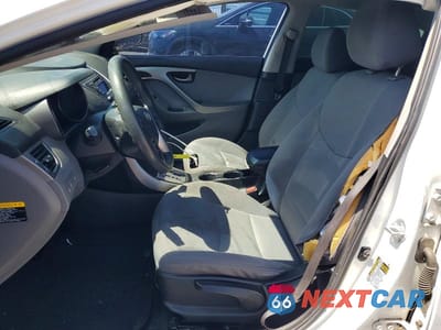 Zdjęcie 7 z 12 samochodu: 2013 HYUNDAI ELANTRA GLS VIN:5NPDH4AE7DH407429 - miniatura