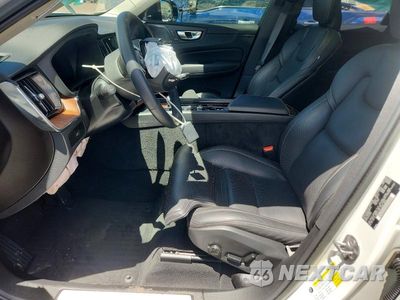 Zdjęcie 7 z 12 samochodu: 2023 VOLVO XC60 ULTIMATE VIN:YV4062RX1P1364133 - miniatura