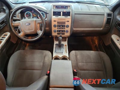 Zdjęcie 8 z 13 samochodu: 2009 FORD ESCAPE XLT VIN:1FMCU03G39KB96670 - miniatura