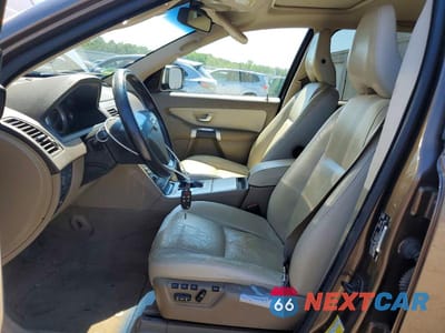 Zdjęcie 7 z 13 samochodu: 2013 VOLVO XC90 3.2 VIN:YV4952CZ6D1645862 - miniatura