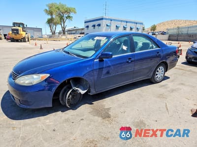 2006 TOYOTA CAMRY LE 4T1BE32K56U140505 - główne zdjęcie licytacji z USA - miniatura