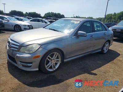 2014 MERCEDES-BENZ C 300 4MATIC WDDGF8AB2EA949861 - główne zdjęcie licytacji z USA - miniatura