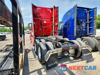 Trzecie zdjęcie samochodu z tyłu: 2018 VOLVO VNL SEMI TRUCK VIN:4V4NC9EH7JN887881 - miniatura