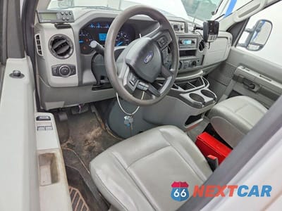 Zdjęcie 8 z 13 samochodu: 2024 FORD E350 REFRIGERATED BOX TRUCK VIN:1FDWE3FN8RDD04324 - miniatura
